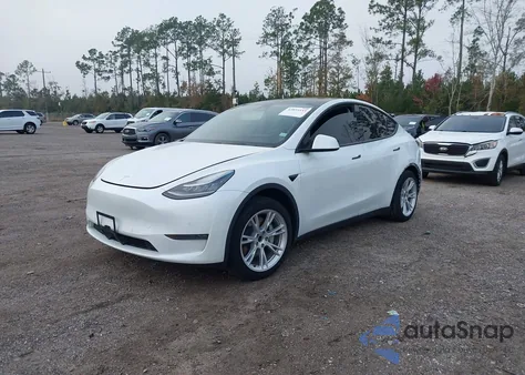 2020 Tesla Model Y Long Range Dual Motor All-Wheel Drive z USA, uszkodzony, nr VIN 5YJYGDEE6LF052667